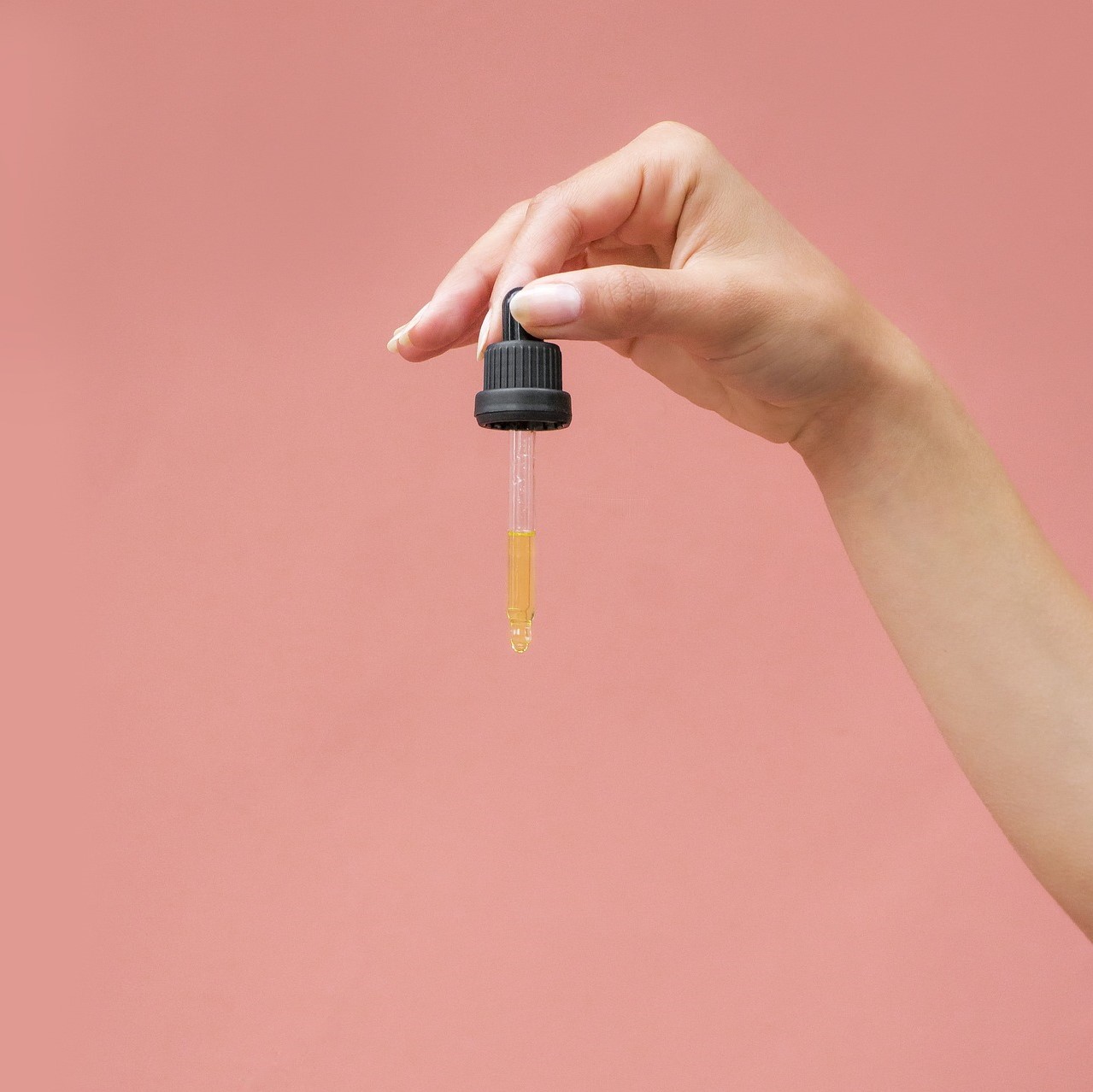 cbd-oil-g7254c0eb0_1920_1